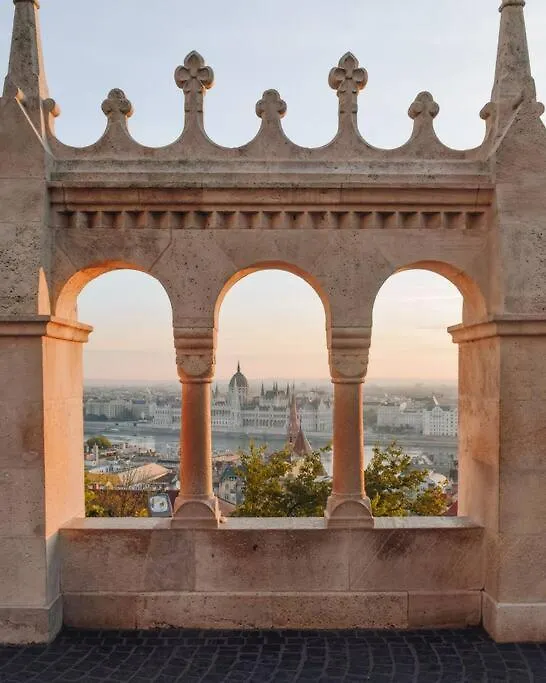 Charming Castle View Suite With Giant Balcony Budapest