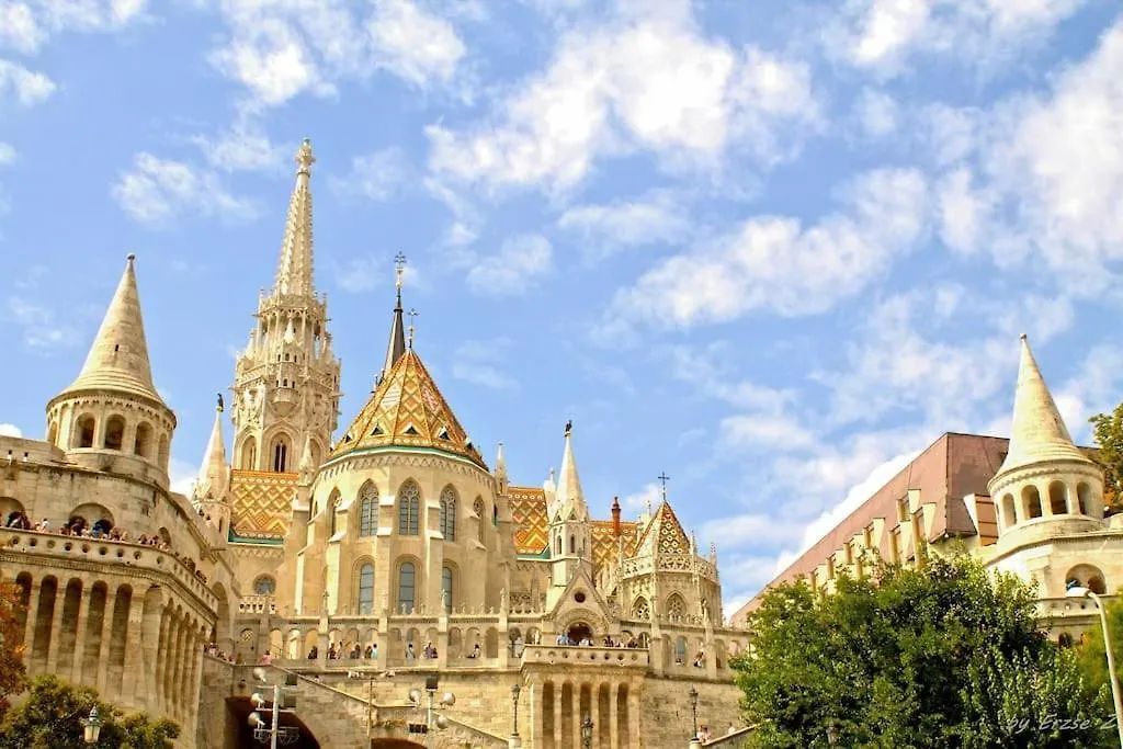 Charming Castle View Suite With Giant Balcony Budapest